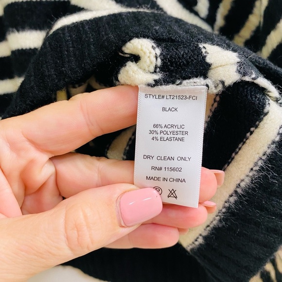 Becco Black and White Striped Mockneck Sweater Size Small - Picture 3 of 5